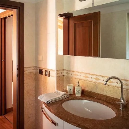 Apartamento La Casetta, Con Vista E Montagne San Zeno di Montagna